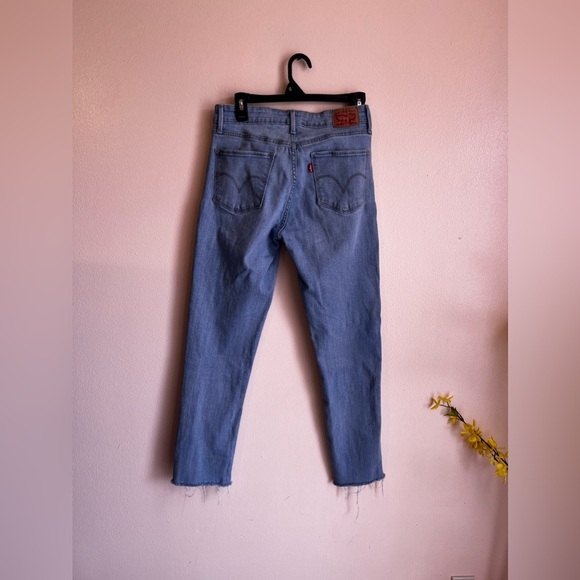 Levis Straus Co. Mid Rise Skinny ligth blue Jeans Womens Size 29 jeans pocket - Picture 4 of 16